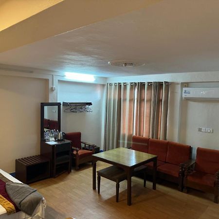 Hotel Silver Jubilee 카트만두 외부 사진